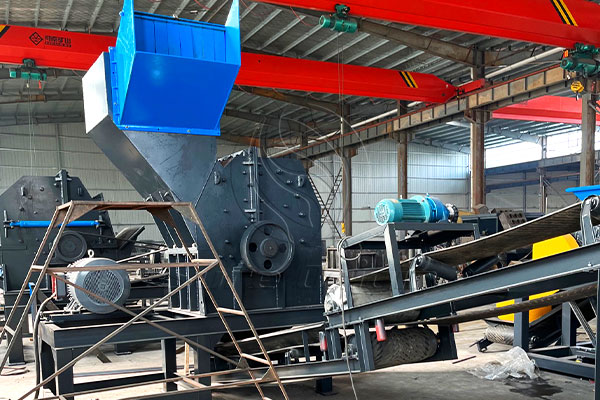 Trituradora de martillos para chatarra enviada a un cliente de Vietnam